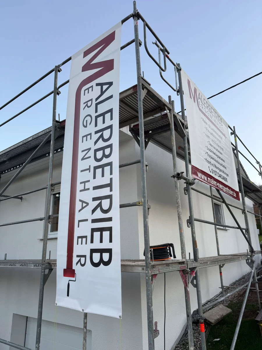 Baustelle des Malerbetriebs Mergenthaler bei Fassadenarbeiten